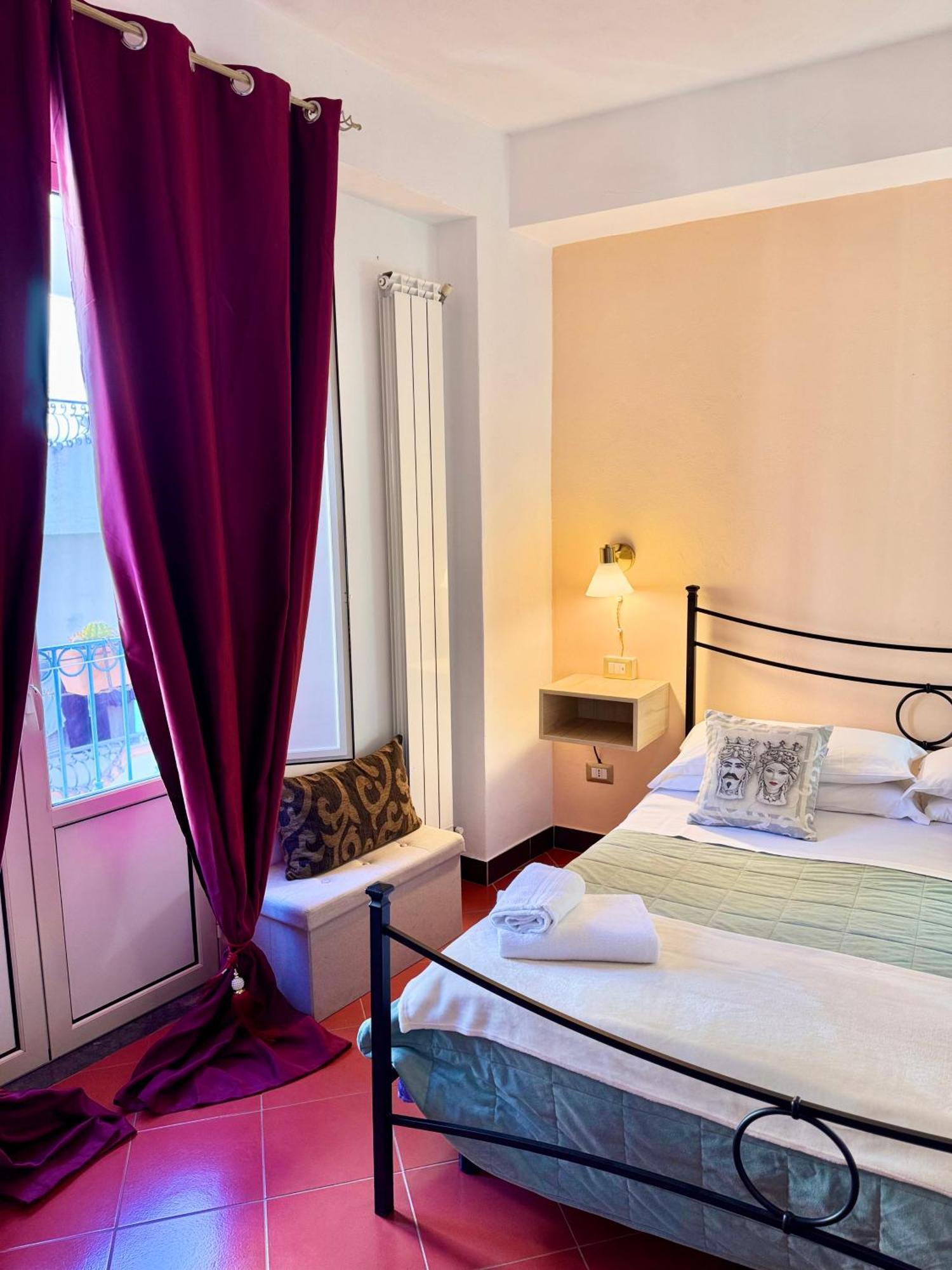 Bed and Breakfast Taormina'S Sun Экстерьер фото